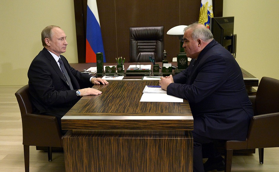 С губернатором Костромской области Сергеем Ситниковым.
