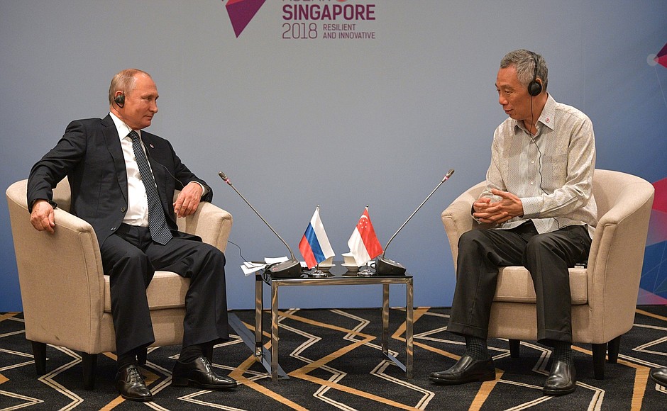 With Prime Minister of Singapore Lee Hsien Loong.