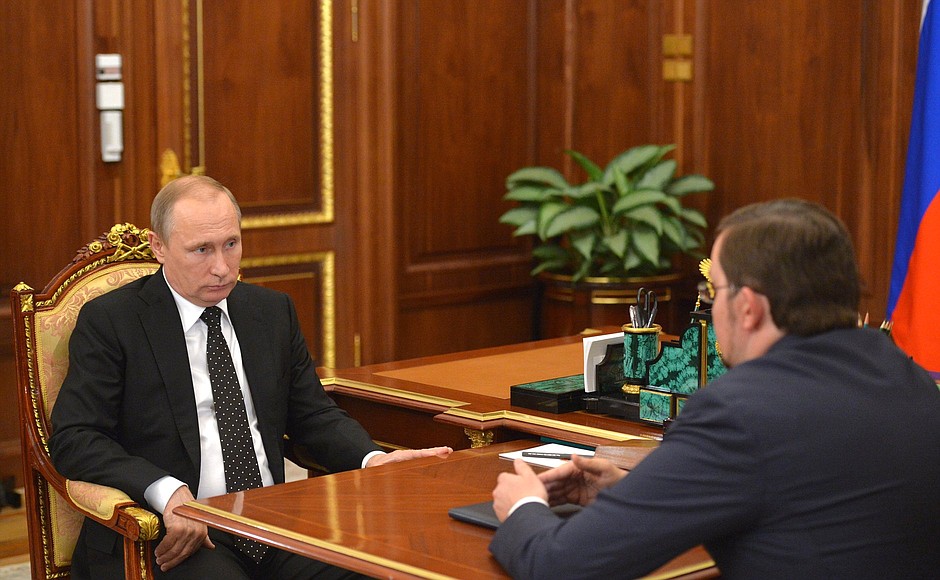 Во время встречи с президентом общероссийской общественной организации «Деловая Россия» Алексеем Репиком.