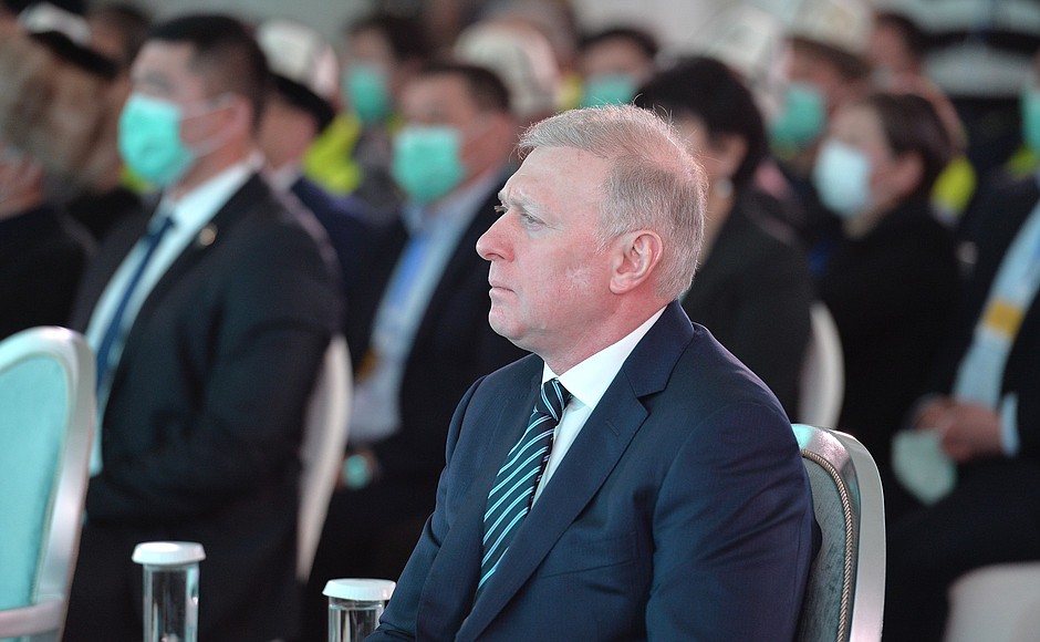 President of Alliance Group and President and Board Chairman of Russian Platinum Musa Bazhayev during the ceremony to launch the Talas Gold Mining Complex at the Jerooy deposit.