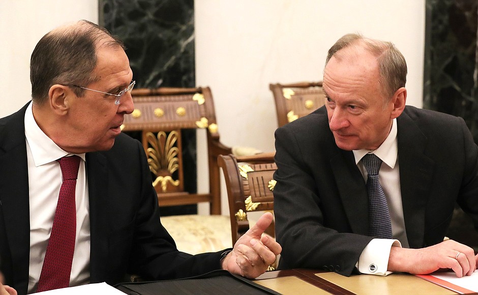 Foreign Minister Sergei Lavrov (left) and Security Council Secretary Nikolai Patrushev before the meeting with Security Council permanent members.