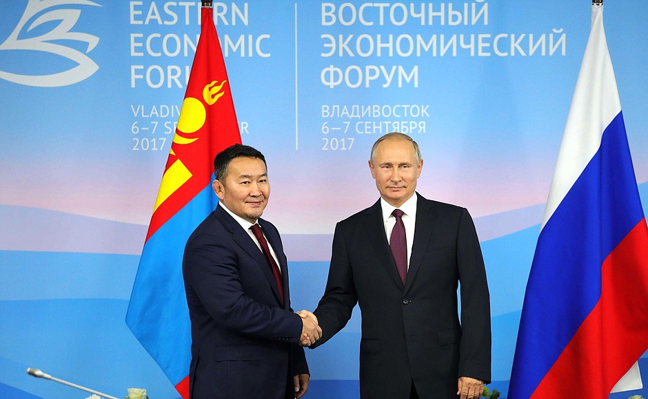 С Президентом Монголии Халтмагийн Баттулгой.