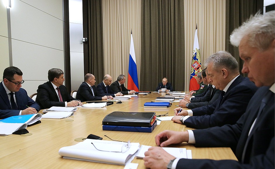 Meeting on priorities in Russia’s space activity through 2025.
