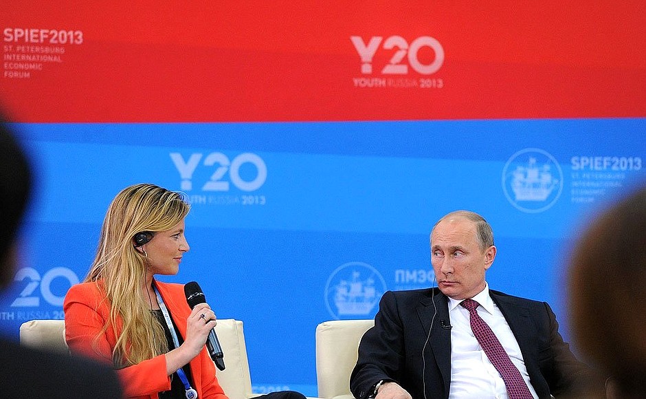 At the meeting with G20 Youth Summit participants.