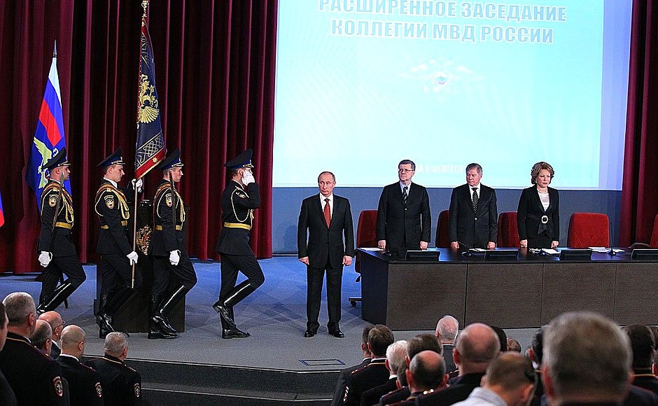 Vladimir Putin presented Interior Minister Vladimir Kolokoltsev with the Interior Ministry Banner – the ministry’s official symbol.