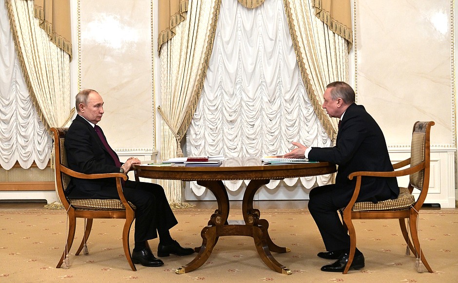 С губернатором Санкт-Петербурга Александром Бегловым.