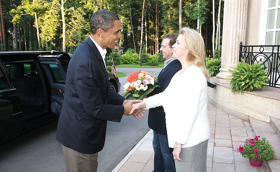 Дмитрий и Светлана Медведевы во время встречи Президента США Барака Обамы в загородной резиденции «Горки».