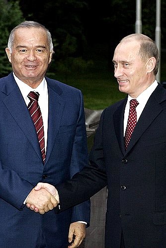 C Президентом Узбекистана Исламом Каримовым.