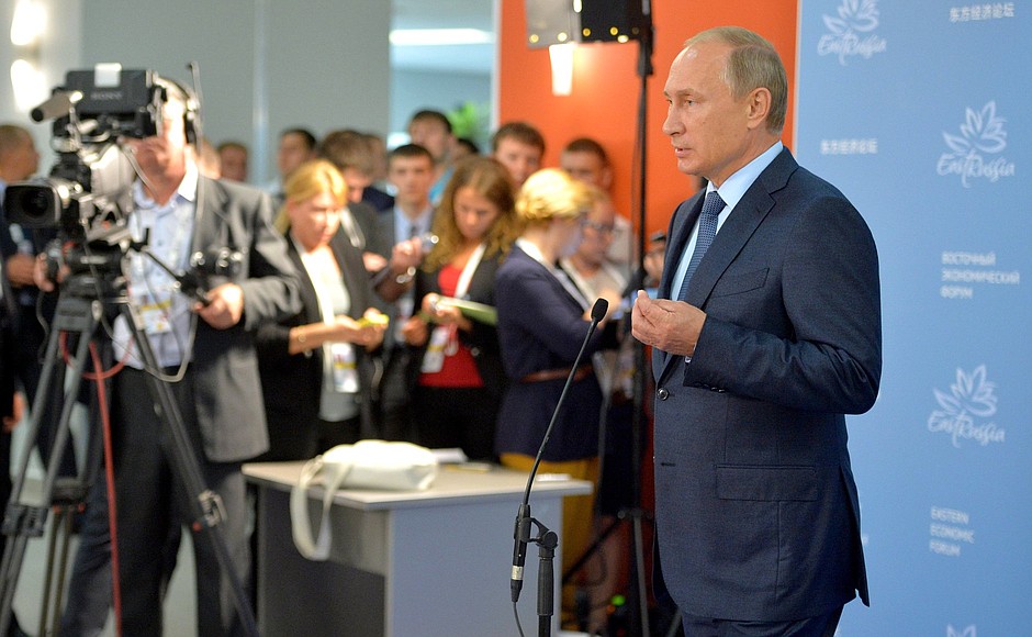 Владимир Путин ответил на вопросы российских журналистов.