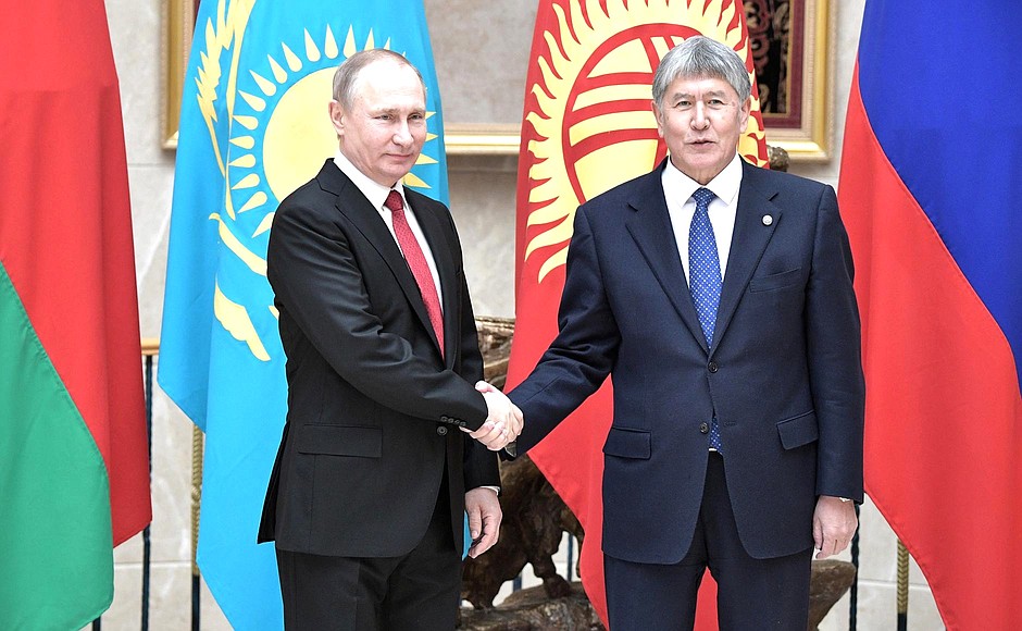 With President of Kyrgyzstan Almazbek Atambayev before the Supreme Eurasian Economic Council meeting.