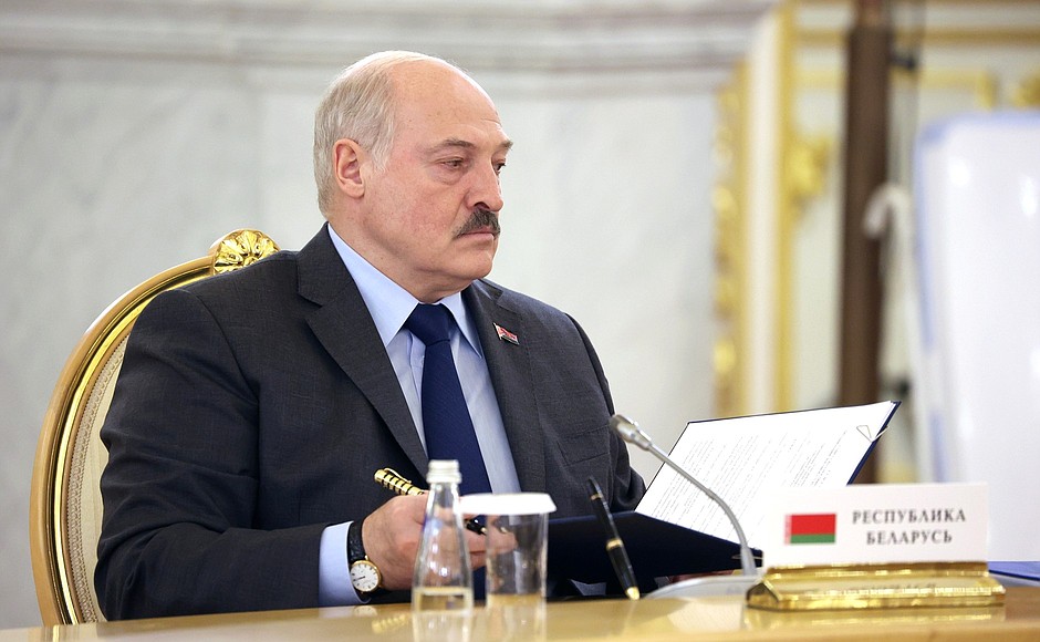 President of Belarus Alexander Lukashenko during the signing of the documents on the results of the CSTO summit.