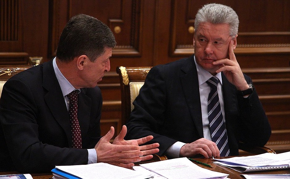 Deputy Prime Minister Dmitry Kozak (left) and Deputy Prime Minister and Government Chief of Staff Sergei Sobyanin at the meeting on transport infrastructure construction.
