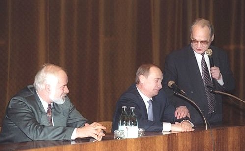 At a meeting with personnel from the Ministry of Federation Affairs and Nationalities. With a new Minister, Alexander Blokhin, and the previous one, Vyacheslav Mikhailov (right).