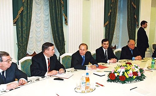 Meeting with leaders of the Second and Third State Duma\'s parliamentary parties and deputy groups.