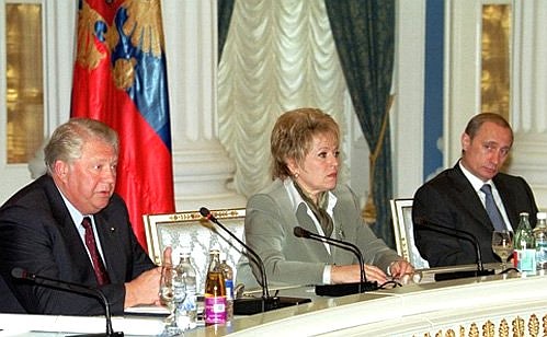 Заседание Оргкомитета по подготовке и участию российских спортсменов в играх XXVII Олимпиады 2000 года в Сиднее.