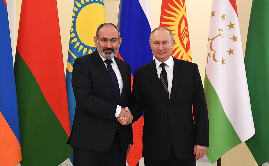 With Prime Minister of the Republic of Armenia Nikol Pashinyan.