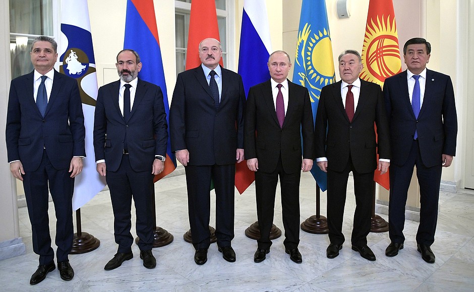 Participants in a meeting of the Supreme Eurasian Economic Council. Left: Chairman of the Eurasian Economic Commission Board Tigran Sargsyan.