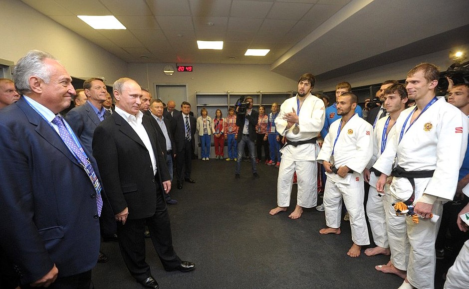 With Russian athletes at the 2014 Judo World Championship.