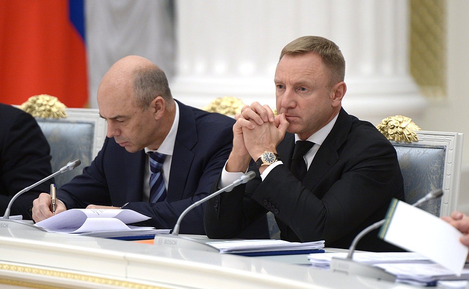 Before the meeting of the Commission for Strategic Development of the Fuel and Energy Sector and Environmental Safety. Finance Minister Anton Siluanov and Minister of Education and Science Dmitry Livanov.