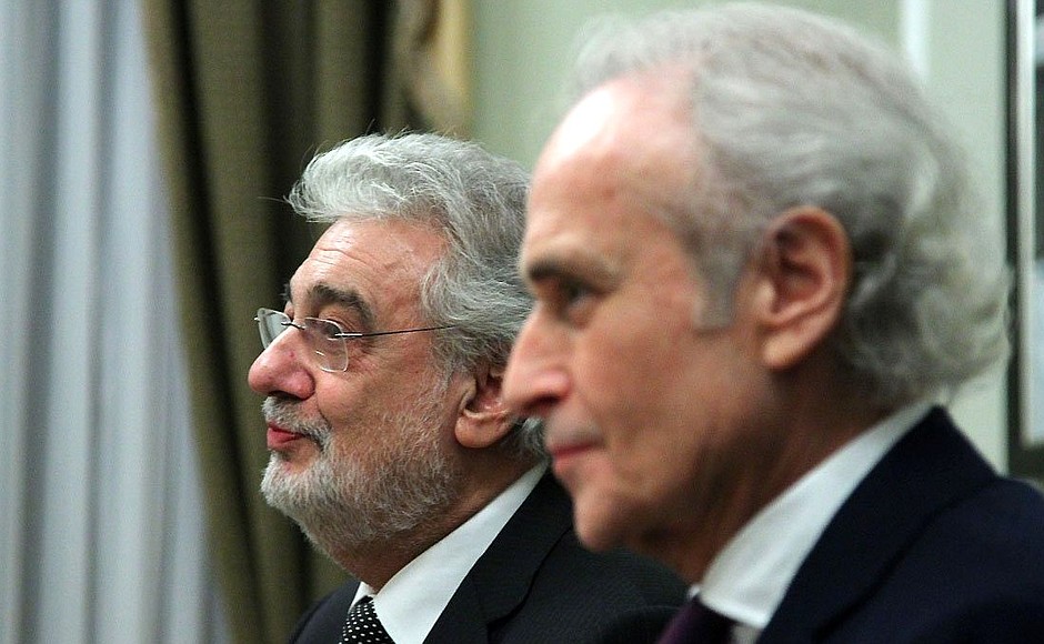 Placido Domingo (left) and Jose Carreras.