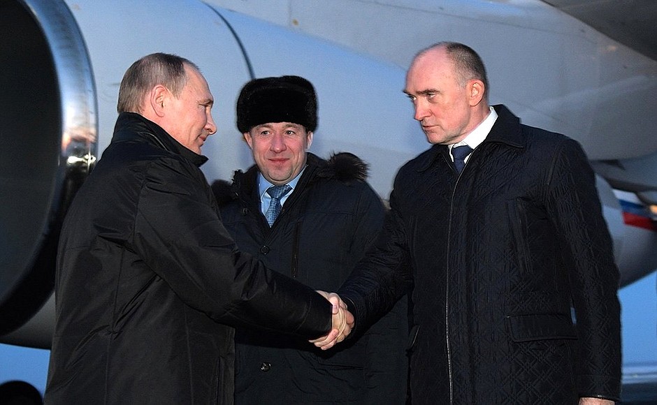 Arrival in Chelyabinsk. With Governor of Chelyabinsk Region Boris Dubrovsky, right, and Plenipotentiary Presidential Envoy to the Urals Federal District Igor Kholmansky.