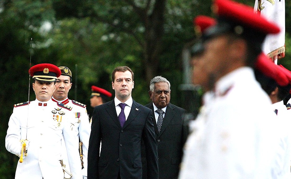 Официальная церемония встречи Президента России Дмитрия Медведева Президентом Сингапура Селлапаном Раманатаном.