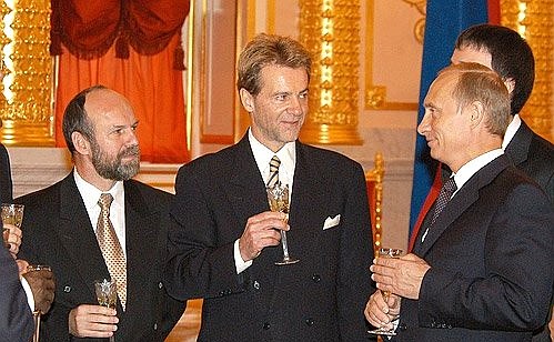 Vladimir Putin with Carlo Krieger, Luxembourg\'s Ambassador to Russia, and Christopher Westdal, Canada\'s Ambassador to Russia after a credentials ceremony.