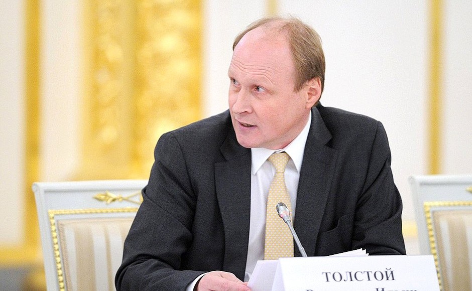 Presidential Adviser Vladimir Tolstoy at a meeting of the Council for Culture and Art.