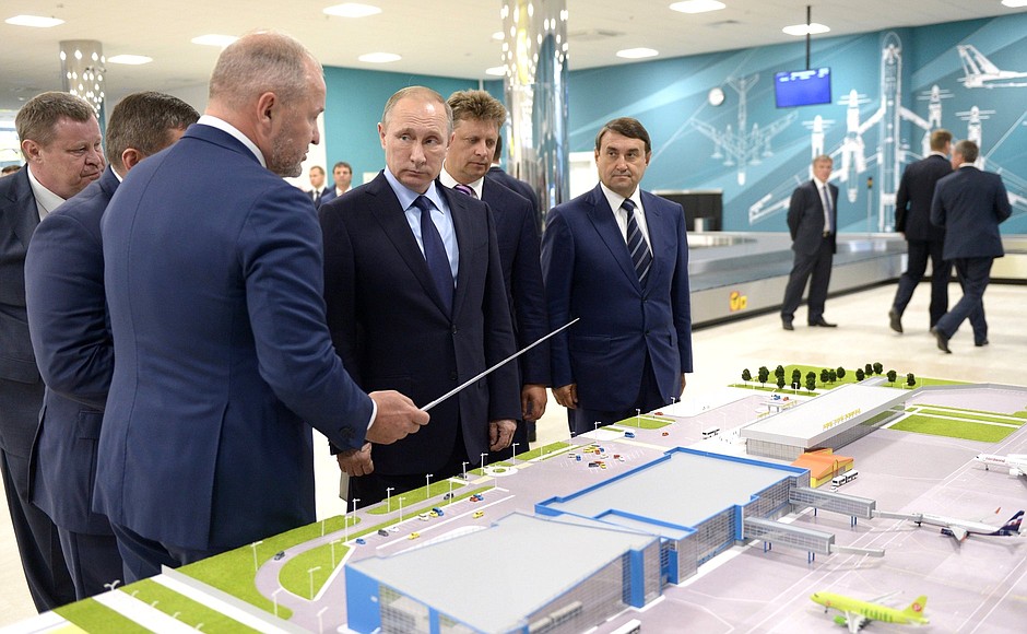 Во время осмотра нового терминала международного аэропорта Волгограда.