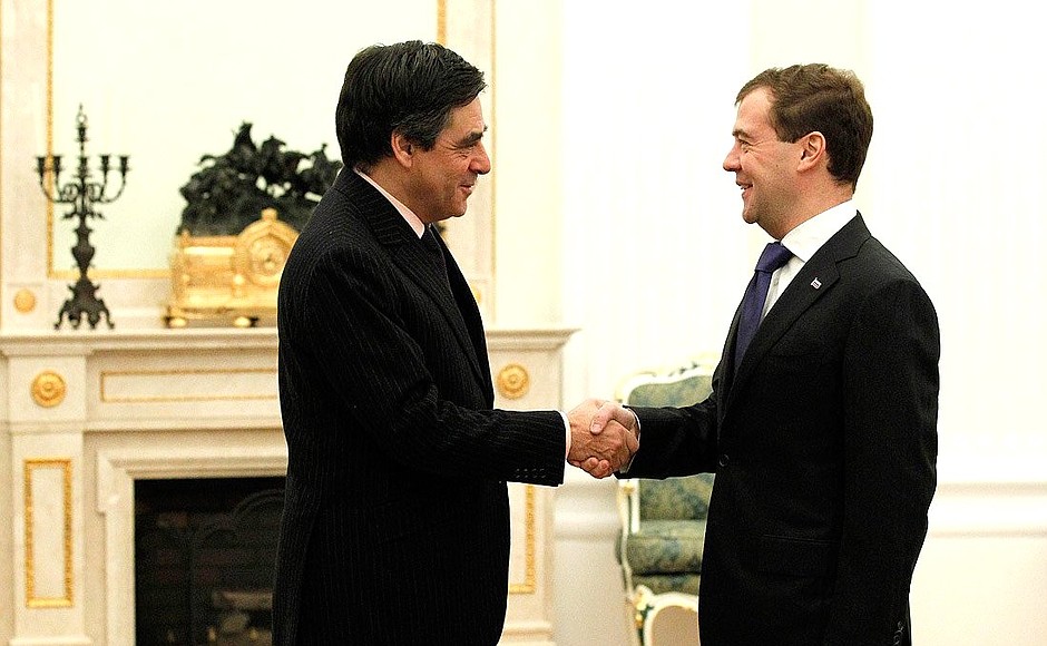 С Премьер-министром Франции Франсуа Фийоном.