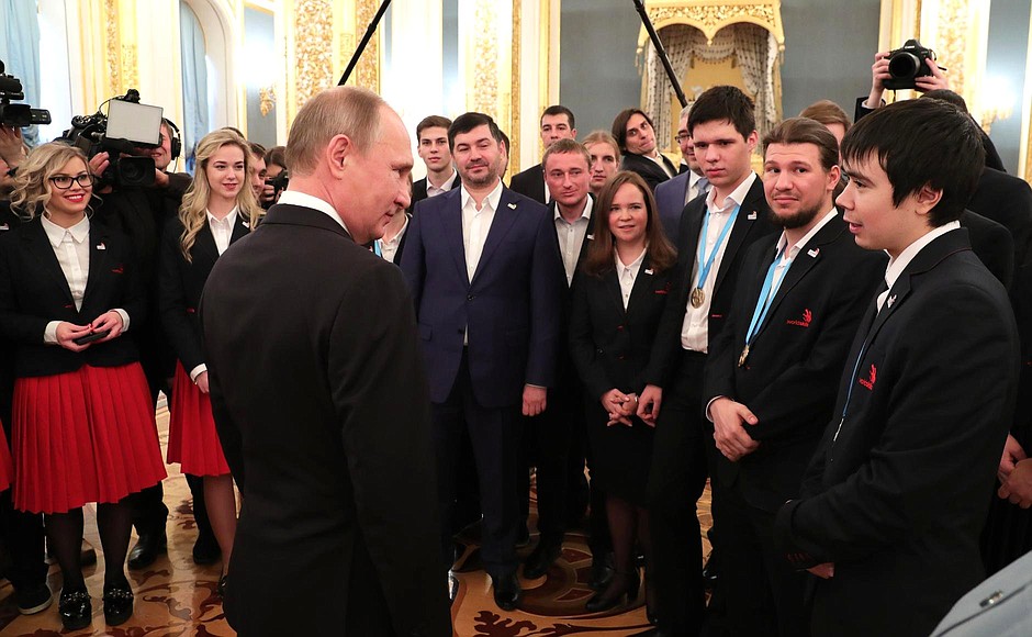 Meeting with members of WorldSkills-Russia national team.