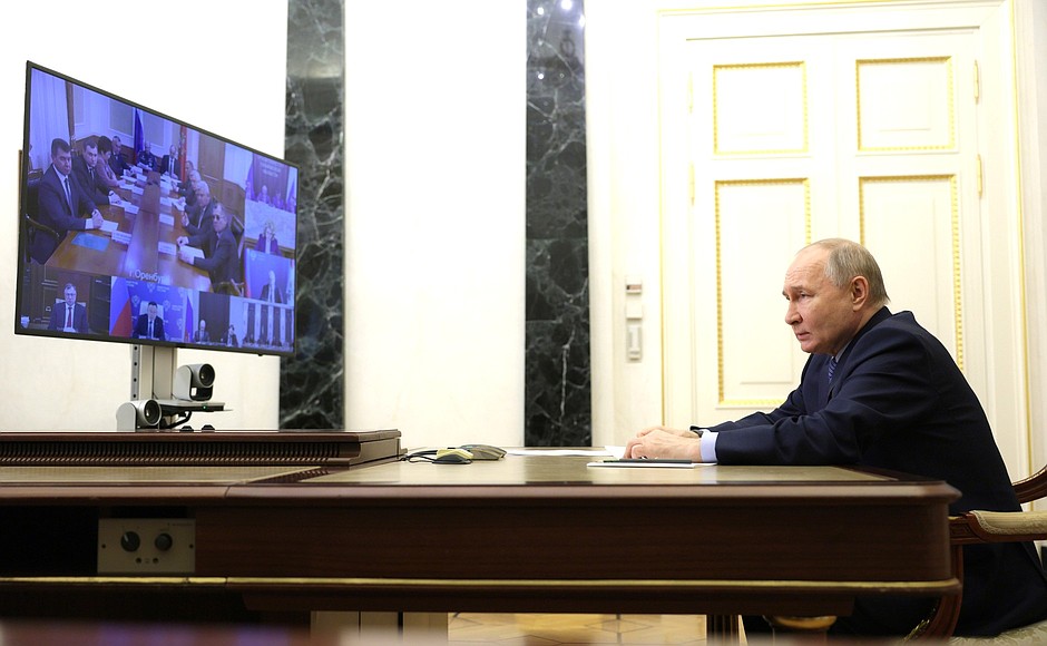 During a meeting on spring flood relief in the Orenburg, Kurgan and Tyumen regions (via videoconference).
