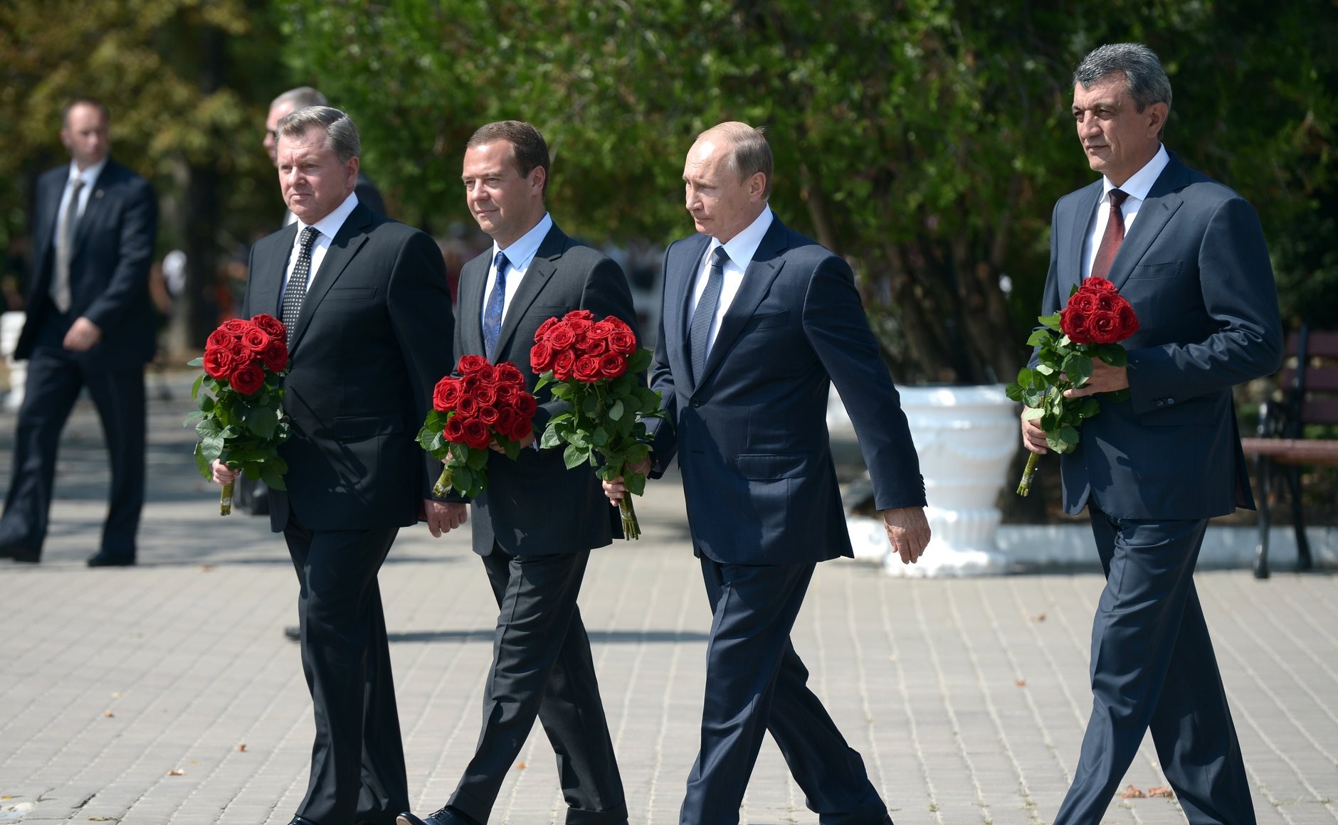 Поздравления От Путина И Медведева