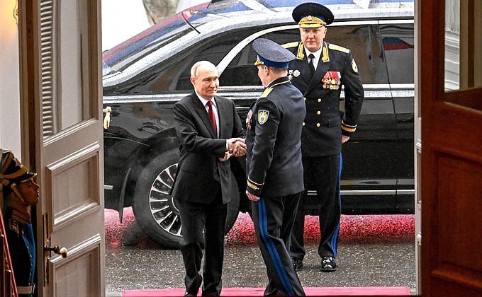 Перед началом церемонии вступления в должность Президента России.