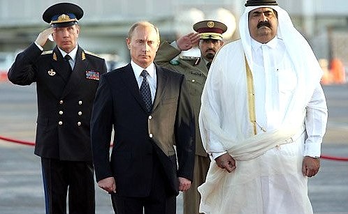 Официальная церемония встречи Владимира Путина Эмиром Катара шейхом Хамадом бен Халифой аль-Тани.
