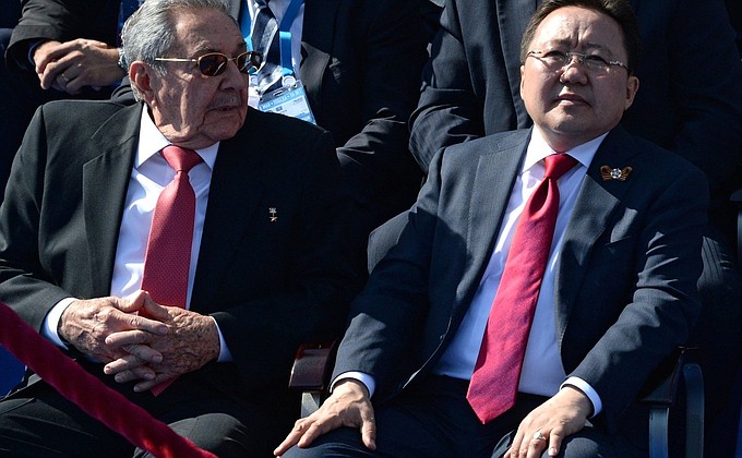 President of the Council of State of Cuba Raul Castro, left, and President of Mongolia Tsakhiagiin Elbegdorj at the military parade to mark the 70th anniversary of Victory in the 1941–1945 Great Patriotic War.