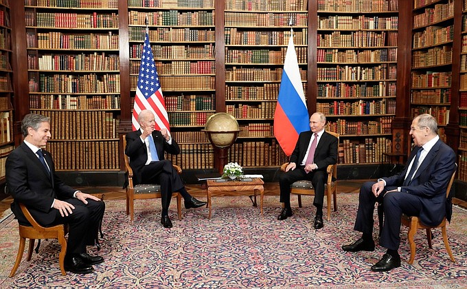 Российско-американские переговоры в узком составе.