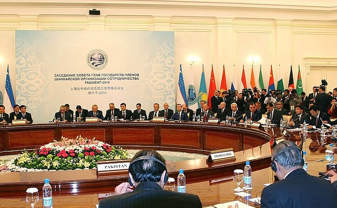 На заседании Совета глав государств – членов Шанхайской организации сотрудничества в расширенном составе.