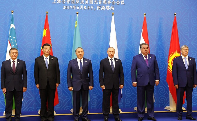 Участники заседания Совета глав государств – членов Шанхайской организации сотрудничества.