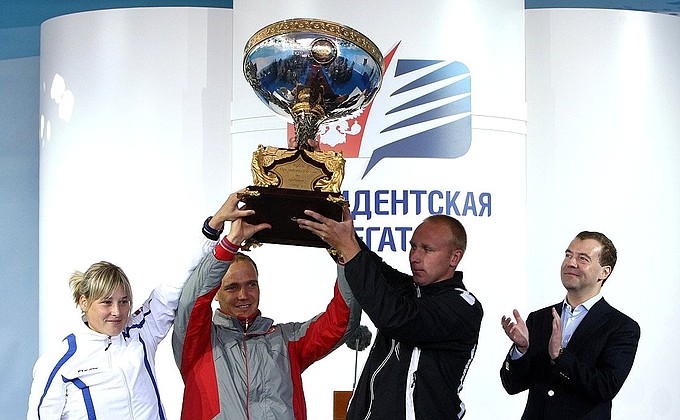 With the winners of the Russian President’s Cup Rowing Regatta.