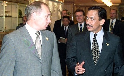 President Putin with Sultan Hassanal Bolkiah of Brunei.