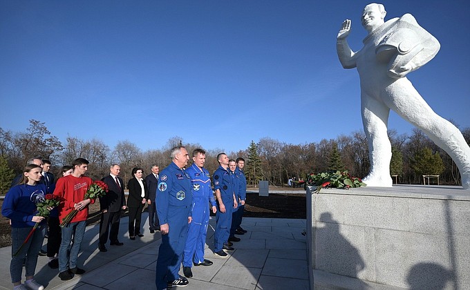 Visit to Yury Gagarin Space Conquerors Park.