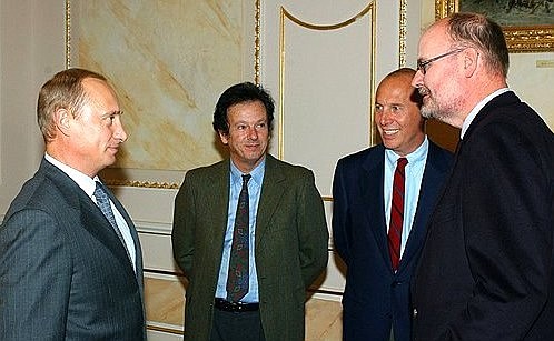 President Putin with Italian correspondents.