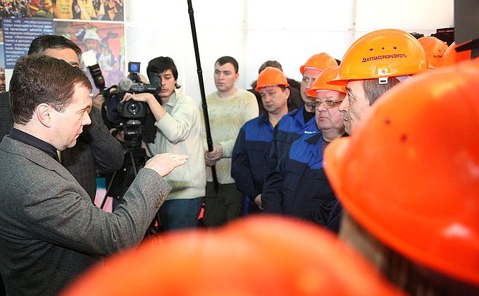 Беседа с работниками Кедровского угольного разреза.