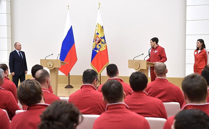 Meeting with Russian athletes to compete in 23rd Olympic Winter Games in PyeongChang.
