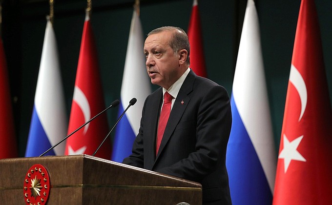 Заявления для прессы по итогам российско-турецких переговоров. Президент Турецкой Республики Реджеп Тайип Эрдоган.