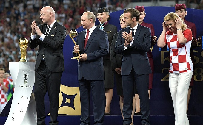 Церемония награждения победителей чемпионата мира по футболу 2018 года.