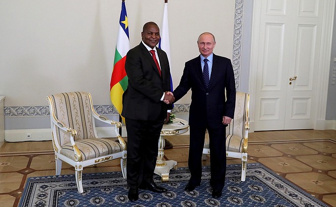 С Президентом Центральноафриканской Республики Фостеном Арканжем Туадерой.