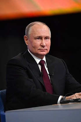 Программа «Итоги года с Владимиром Путиным».