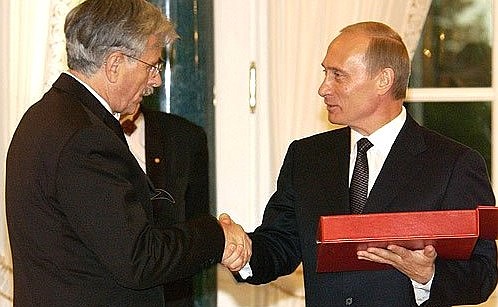 Vladimir Putin Presenting the Global Energy Prize to Ian Douglas Smith.
